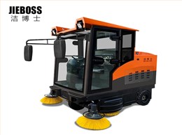 全封閉駕駛式電動(dòng)掃地車(chē)1980