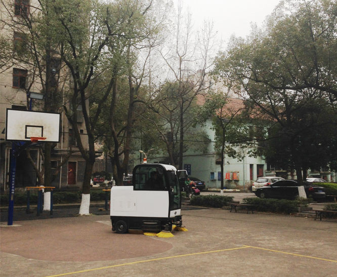 掃地機案例-安陽市第一中學 掃地機案例-安陽市第一中學