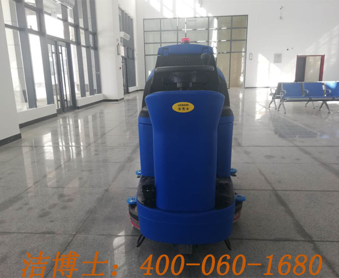 潔博士駕駛洗地機(jī)用戶案例——張掖市甘路交通投資有限公司 潔博士駕駛洗地機(jī)用戶案例——張掖市甘路交通投資有限公司