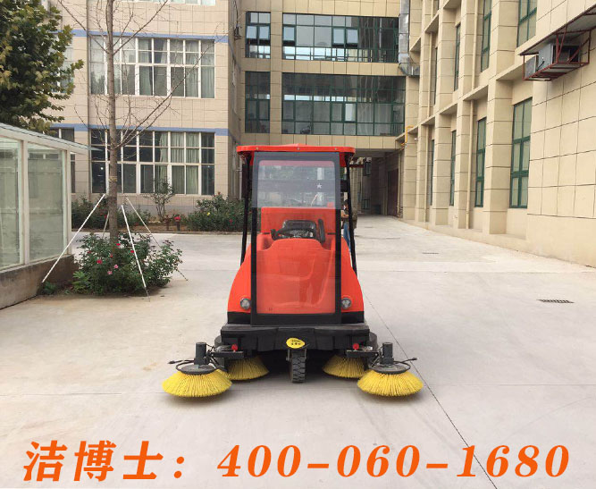 潔博士電動掃地車客戶案例——河南鄭州奧特制衣有限公司 潔博士電動掃地車客戶案例——河南鄭州奧特制衣有限公司